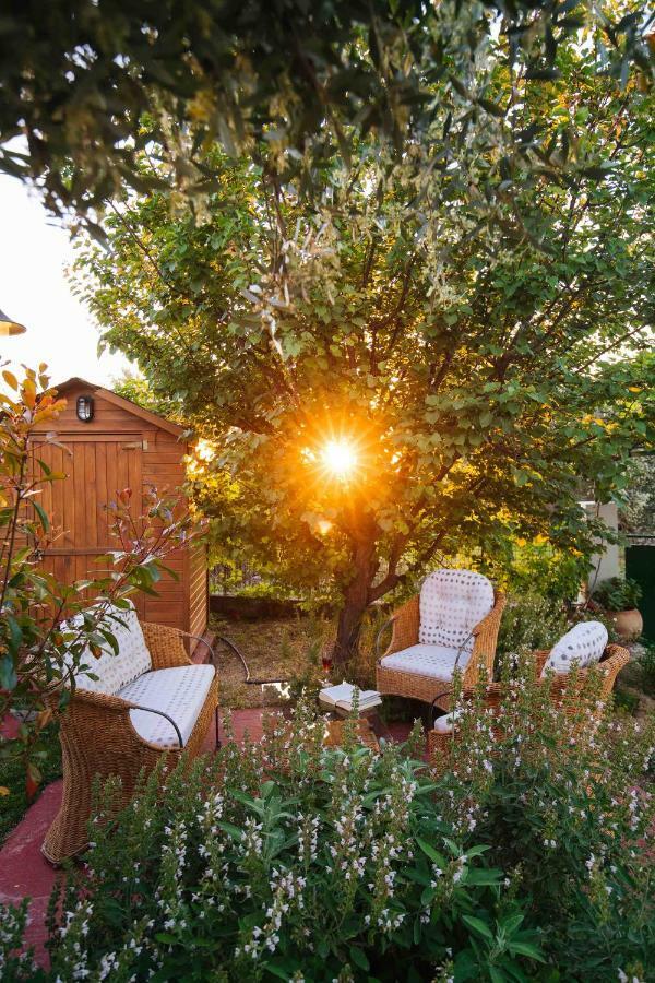 Lily'S Cottage Platanes  Exterior photo